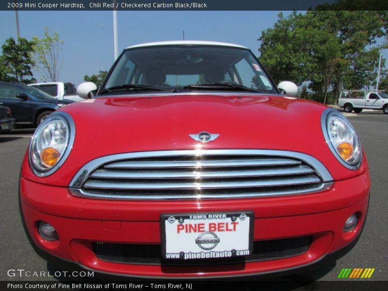 Chili Red / Checkered Carbon Black/Black 2009 Mini Cooper Hardtop