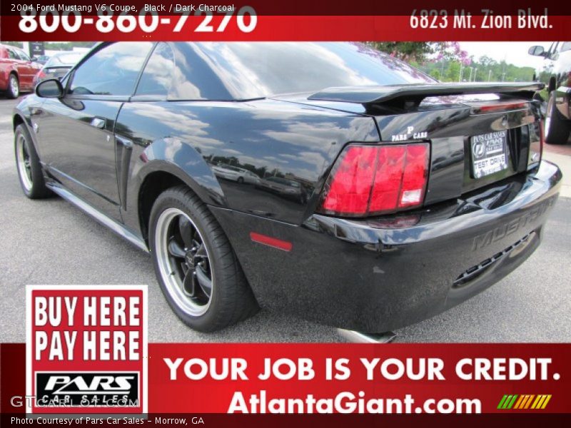 Black / Dark Charcoal 2004 Ford Mustang V6 Coupe
