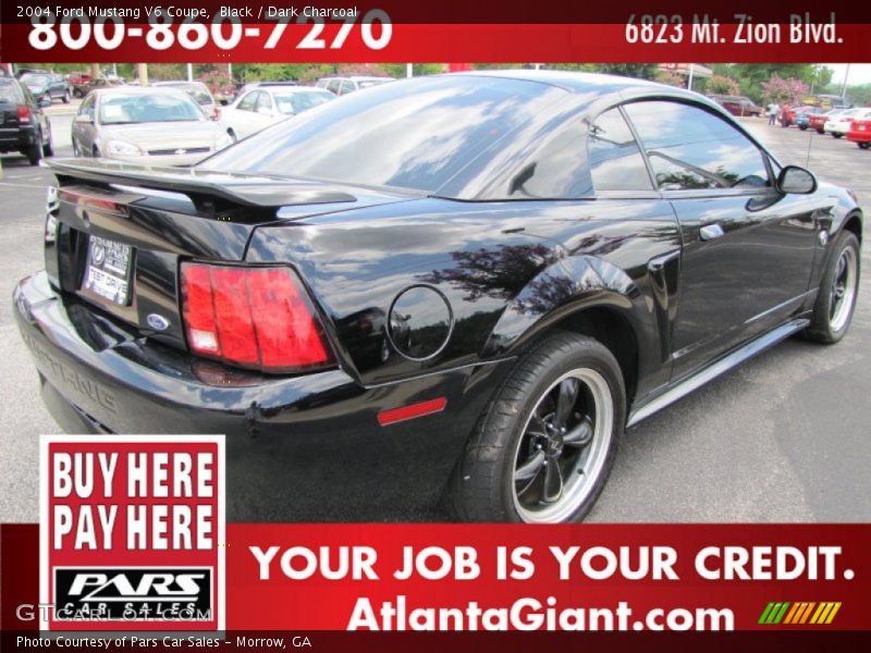 Black / Dark Charcoal 2004 Ford Mustang V6 Coupe