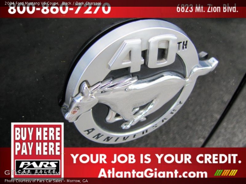 Black / Dark Charcoal 2004 Ford Mustang V6 Coupe
