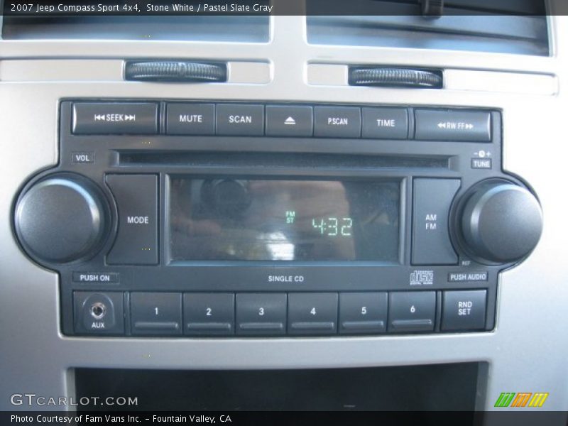 Stone White / Pastel Slate Gray 2007 Jeep Compass Sport 4x4