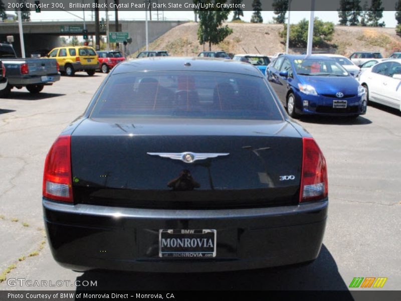 Brilliant Black Crystal Pearl / Dark Slate Gray/Light Graystone 2006 Chrysler 300