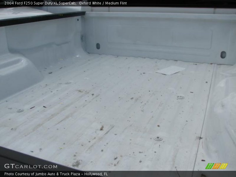 Oxford White / Medium Flint 2004 Ford F250 Super Duty XL SuperCab