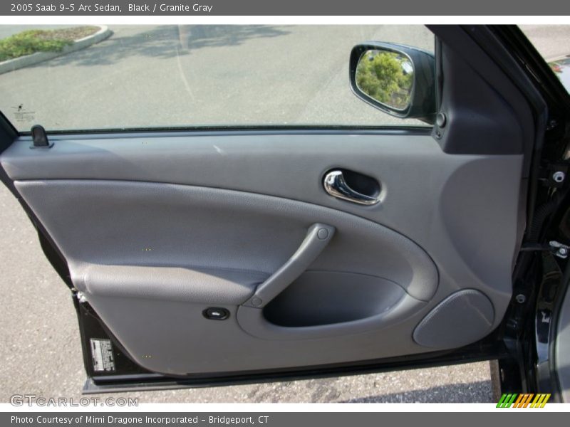 Black / Granite Gray 2005 Saab 9-5 Arc Sedan
