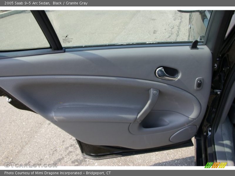 Black / Granite Gray 2005 Saab 9-5 Arc Sedan