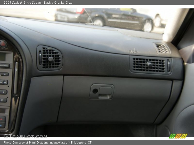 Black / Granite Gray 2005 Saab 9-5 Arc Sedan
