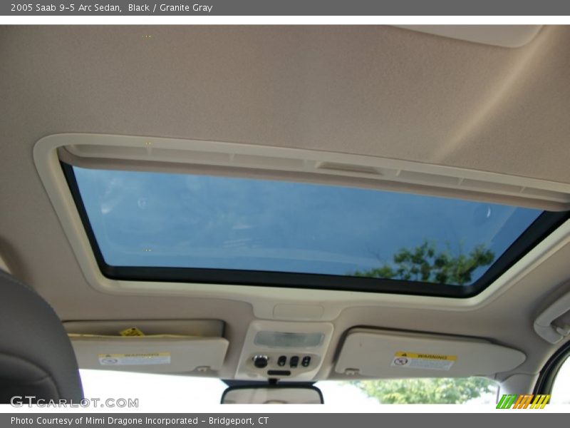 Black / Granite Gray 2005 Saab 9-5 Arc Sedan