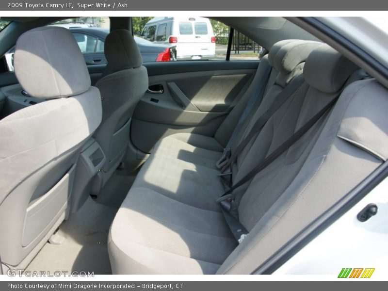 Super White / Ash 2009 Toyota Camry LE