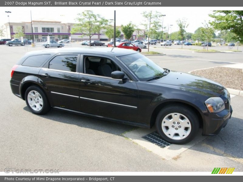 Brilliant Black Crystal Pearl / Dark Slate Gray/Light Graystone 2007 Dodge Magnum SXT