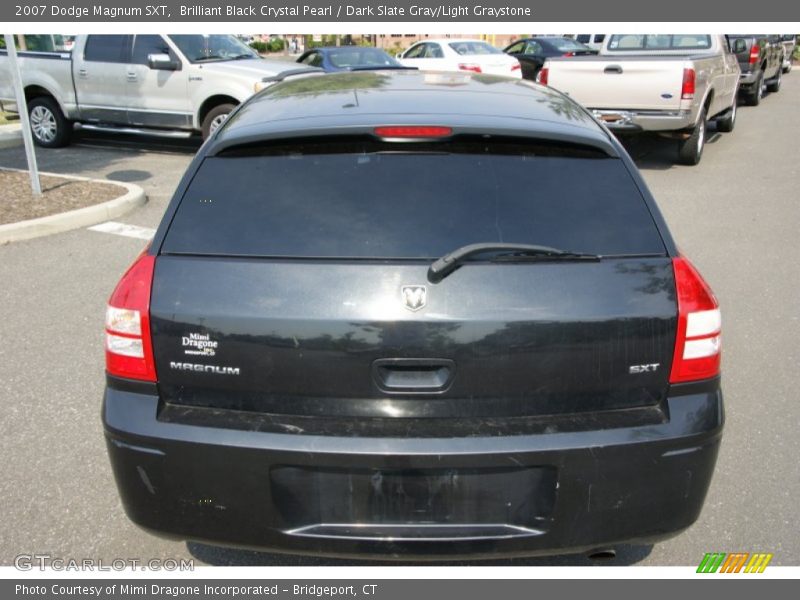 Brilliant Black Crystal Pearl / Dark Slate Gray/Light Graystone 2007 Dodge Magnum SXT