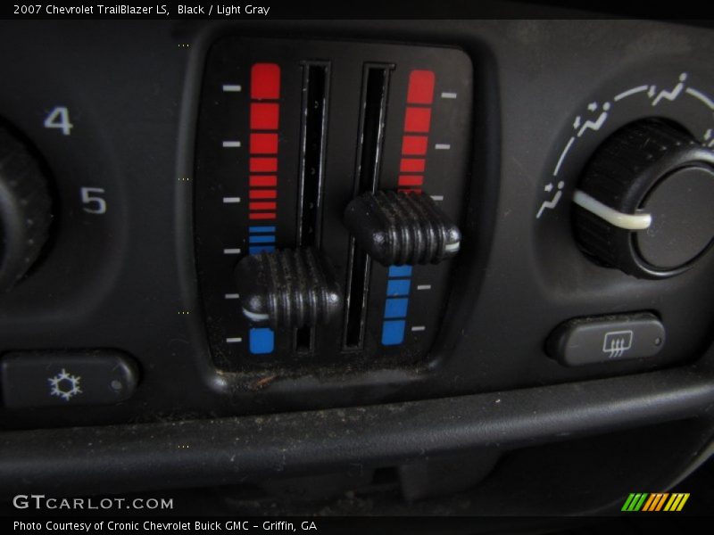 Black / Light Gray 2007 Chevrolet TrailBlazer LS