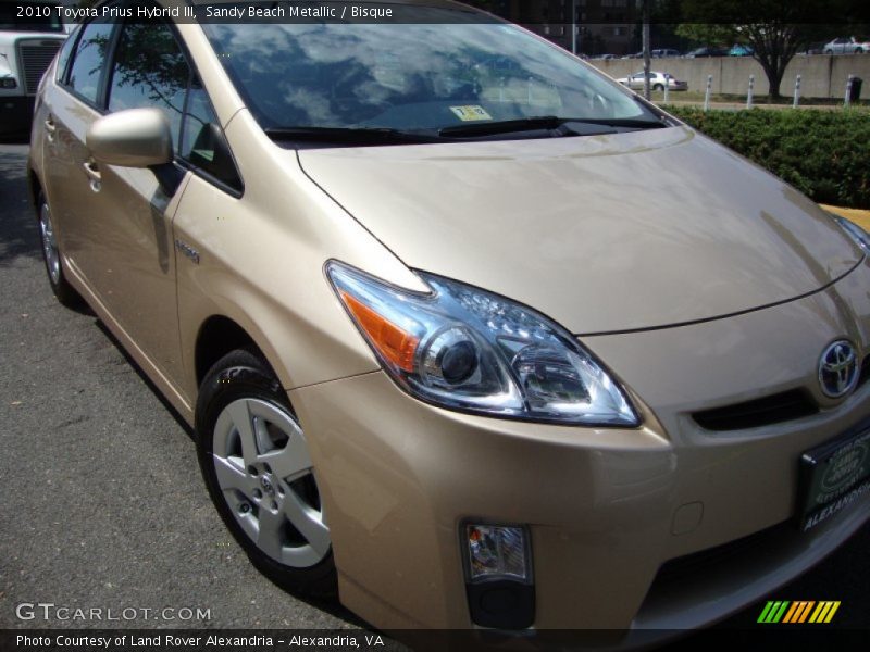 Sandy Beach Metallic / Bisque 2010 Toyota Prius Hybrid III