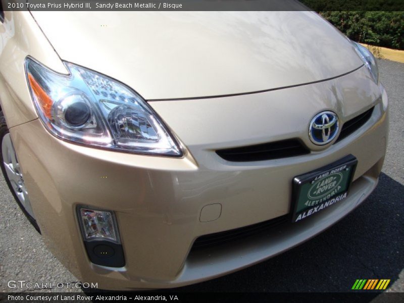 Sandy Beach Metallic / Bisque 2010 Toyota Prius Hybrid III