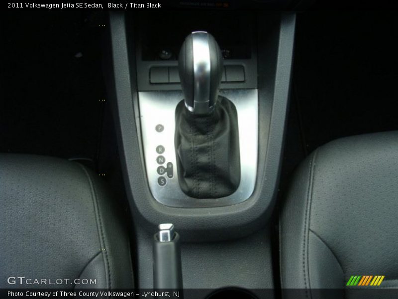 Black / Titan Black 2011 Volkswagen Jetta SE Sedan