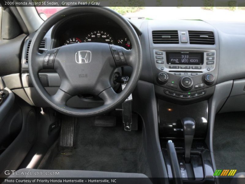 Graphite Pearl / Gray 2006 Honda Accord SE Sedan