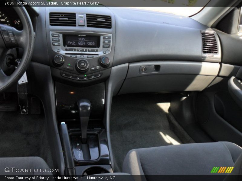 Graphite Pearl / Gray 2006 Honda Accord SE Sedan