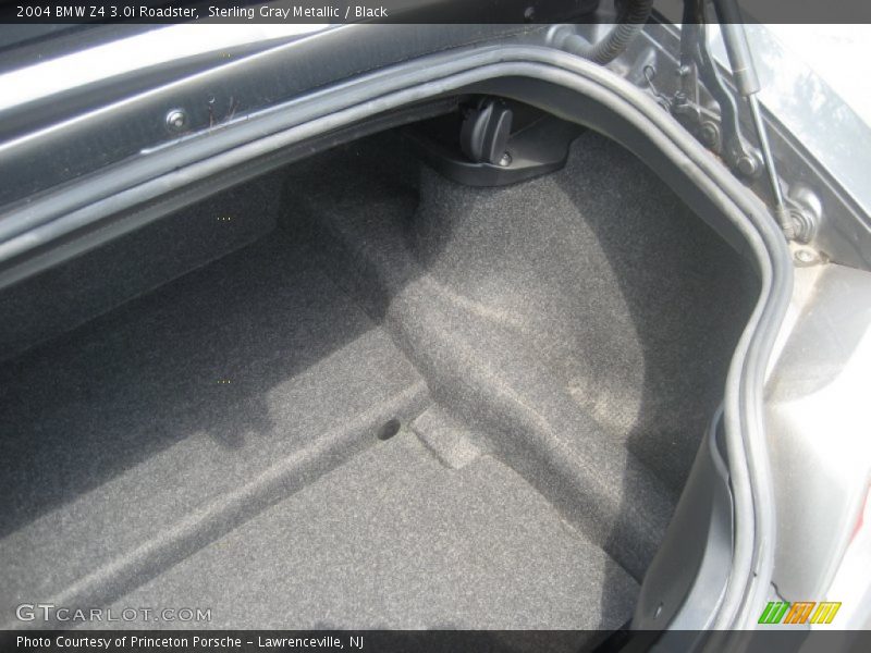  2004 Z4 3.0i Roadster Trunk