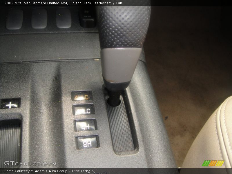 Solano Black Pearlescent / Tan 2002 Mitsubishi Montero Limited 4x4