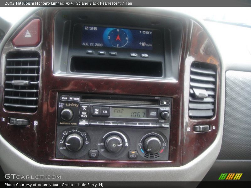 Solano Black Pearlescent / Tan 2002 Mitsubishi Montero Limited 4x4