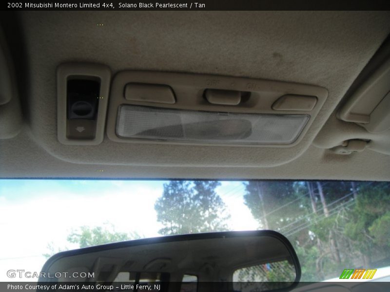 Solano Black Pearlescent / Tan 2002 Mitsubishi Montero Limited 4x4