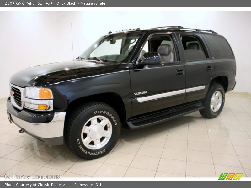 Onyx Black / Neutral/Shale 2004 GMC Yukon SLT 4x4