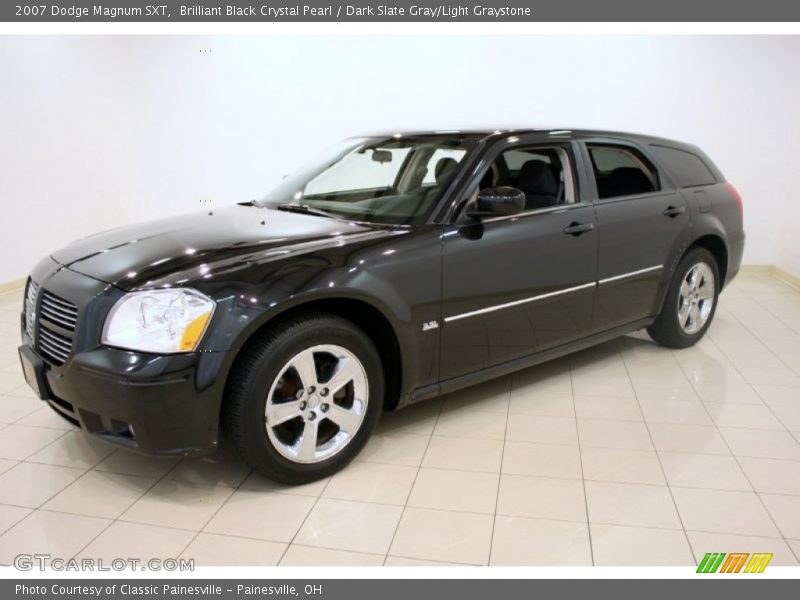 Brilliant Black Crystal Pearl / Dark Slate Gray/Light Graystone 2007 Dodge Magnum SXT