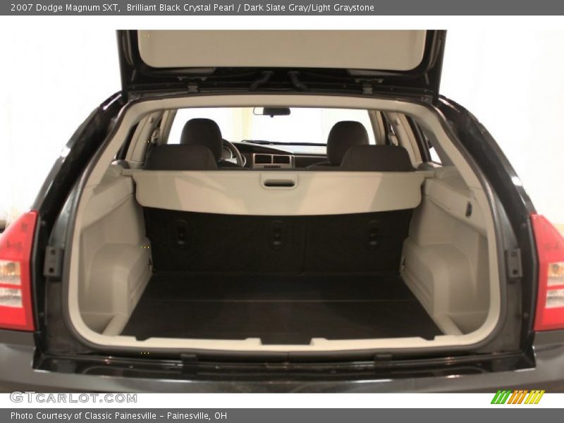 Brilliant Black Crystal Pearl / Dark Slate Gray/Light Graystone 2007 Dodge Magnum SXT