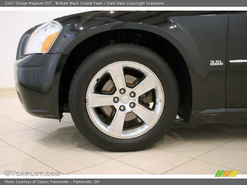 Brilliant Black Crystal Pearl / Dark Slate Gray/Light Graystone 2007 Dodge Magnum SXT