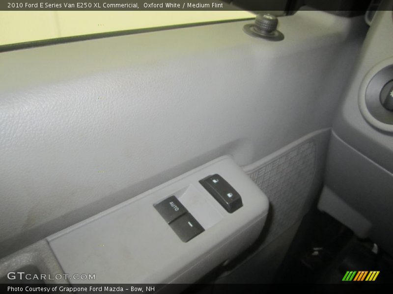 Oxford White / Medium Flint 2010 Ford E Series Van E250 XL Commericial