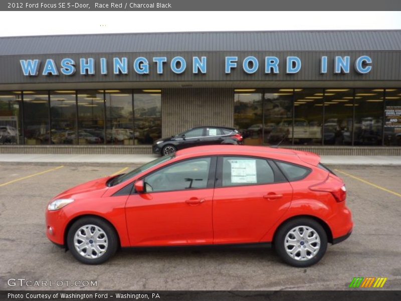 Race Red / Charcoal Black 2012 Ford Focus SE 5-Door
