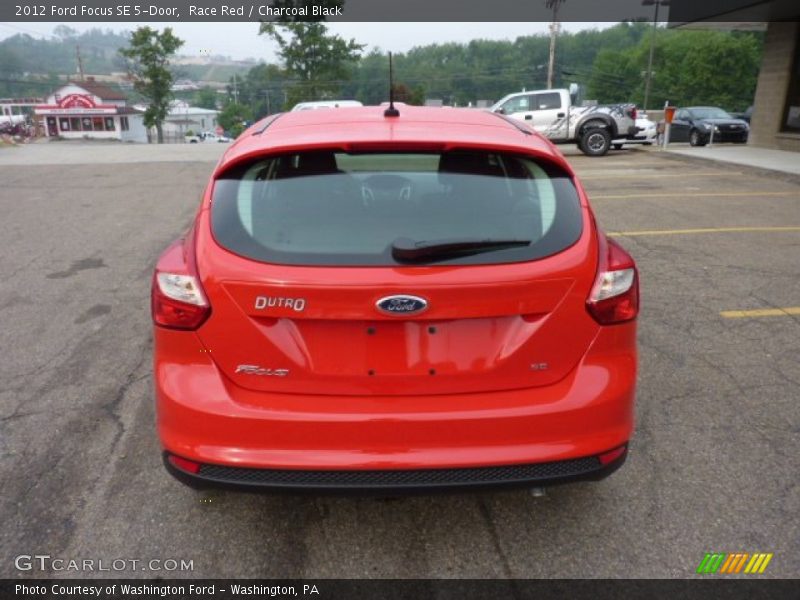 Race Red / Charcoal Black 2012 Ford Focus SE 5-Door