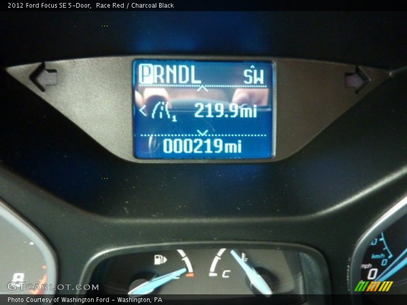 Race Red / Charcoal Black 2012 Ford Focus SE 5-Door