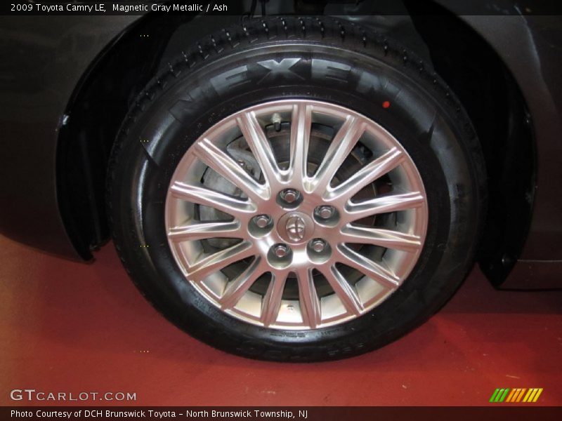 Magnetic Gray Metallic / Ash 2009 Toyota Camry LE
