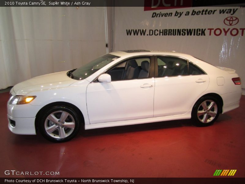 Super White / Ash Gray 2010 Toyota Camry SE