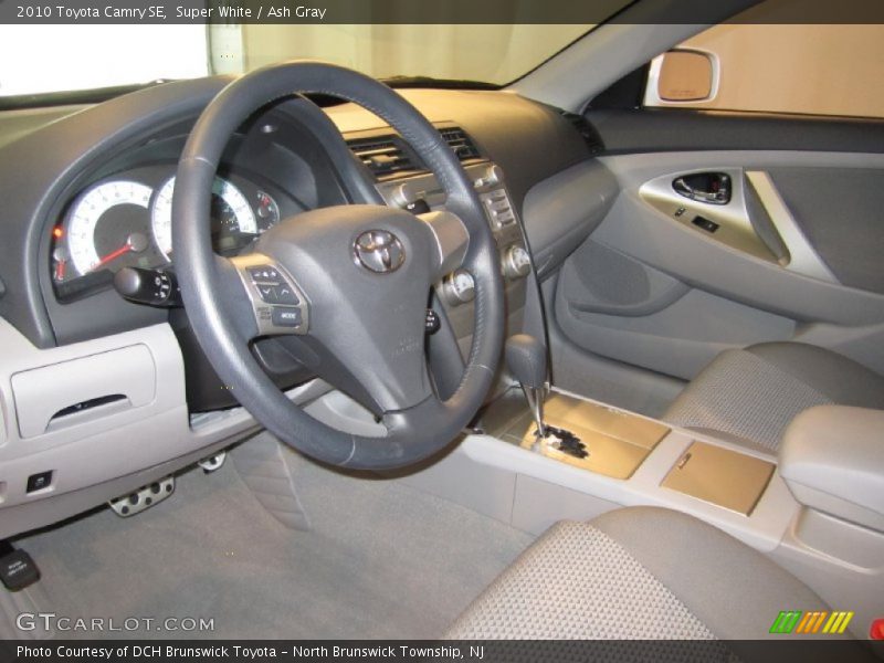 Super White / Ash Gray 2010 Toyota Camry SE