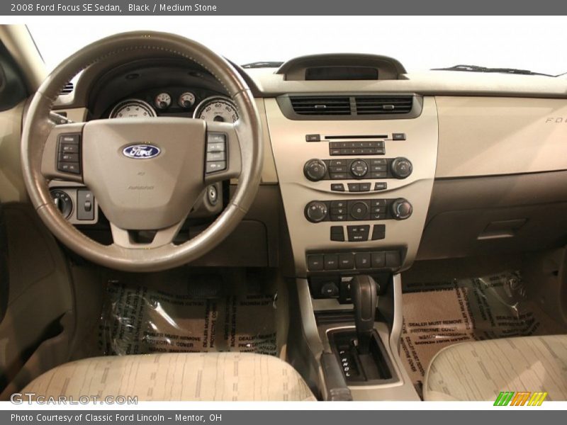 Black / Medium Stone 2008 Ford Focus SE Sedan