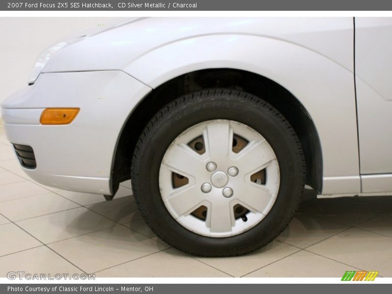 CD Silver Metallic / Charcoal 2007 Ford Focus ZX5 SES Hatchback