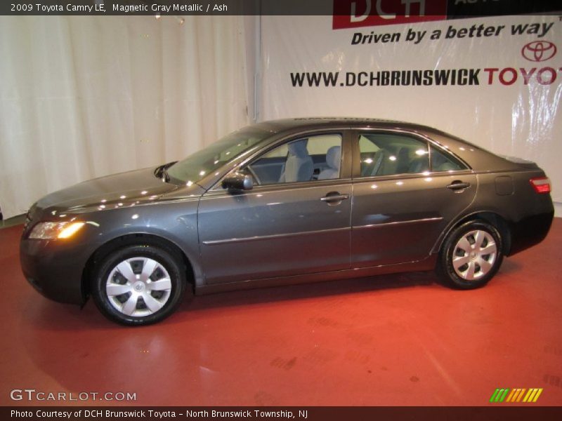 Magnetic Gray Metallic / Ash 2009 Toyota Camry LE