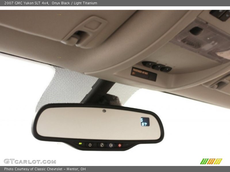 Onyx Black / Light Titanium 2007 GMC Yukon SLT 4x4