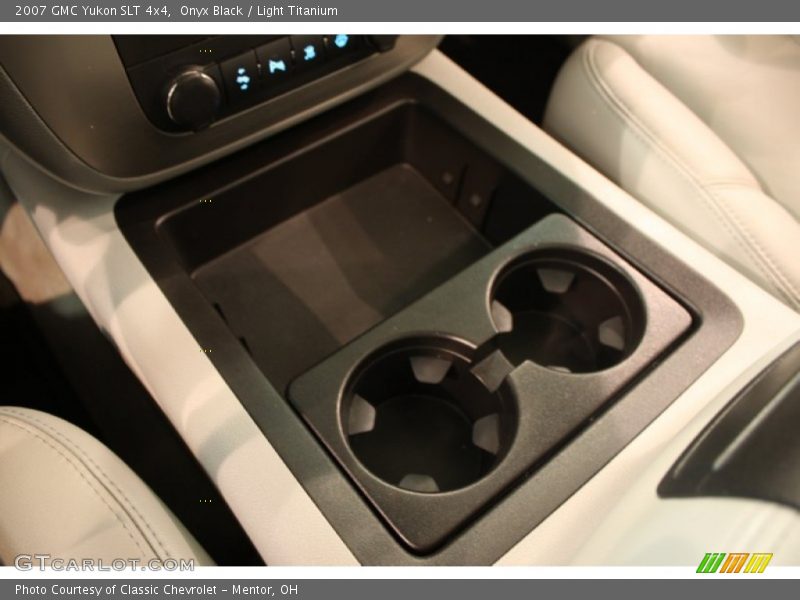 Onyx Black / Light Titanium 2007 GMC Yukon SLT 4x4