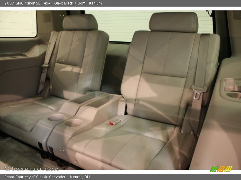  2007 Yukon SLT 4x4 Light Titanium Interior