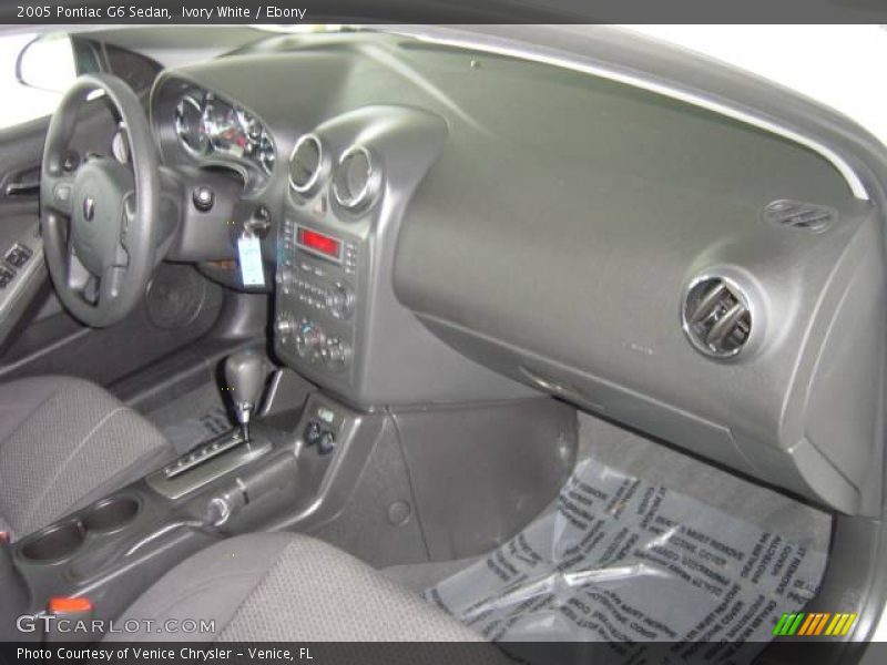 Ivory White / Ebony 2005 Pontiac G6 Sedan