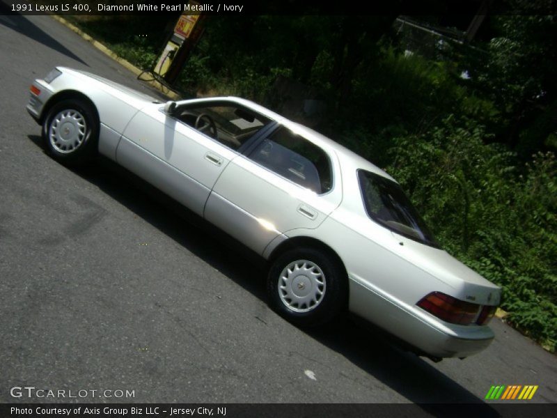 Diamond White Pearl Metallic / Ivory 1991 Lexus LS 400