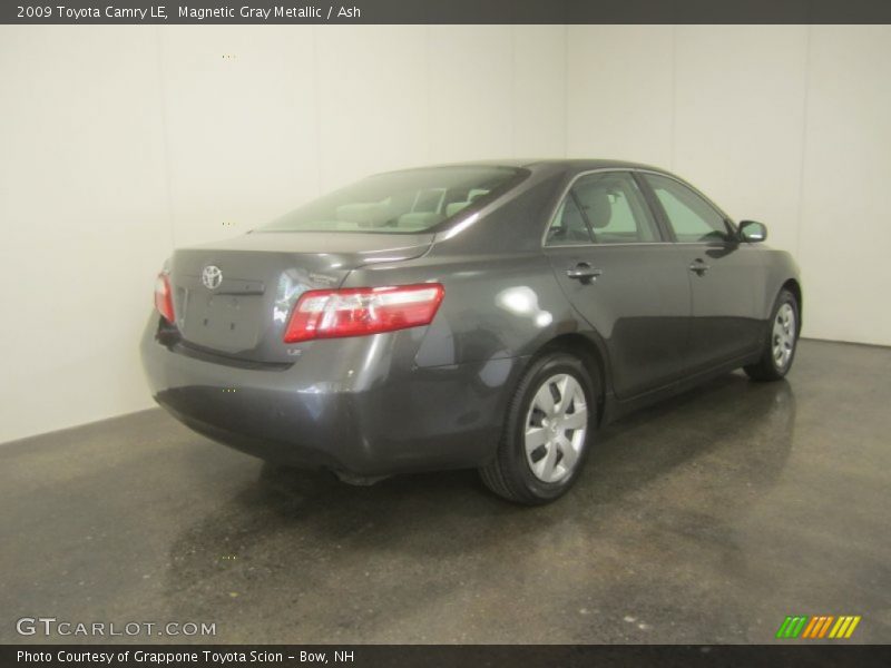 Magnetic Gray Metallic / Ash 2009 Toyota Camry LE