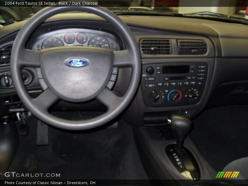 Black / Dark Charcoal 2004 Ford Taurus SE Sedan