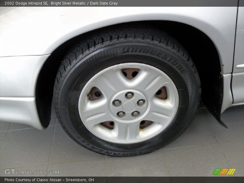 Bright Silver Metallic / Dark Slate Gray 2002 Dodge Intrepid SE