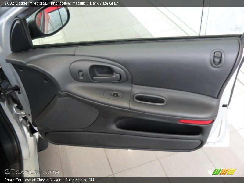 Bright Silver Metallic / Dark Slate Gray 2002 Dodge Intrepid SE