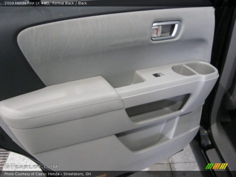 Formal Black / Black 2009 Honda Pilot LX 4WD