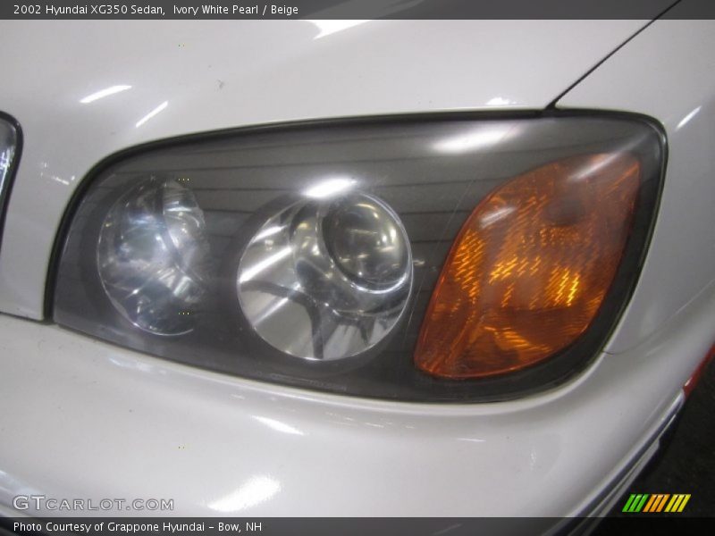 Ivory White Pearl / Beige 2002 Hyundai XG350 Sedan
