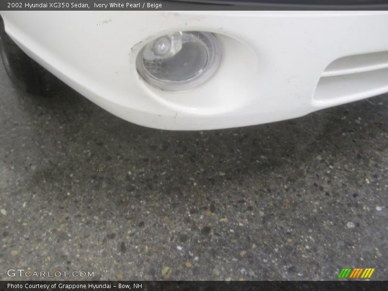 Ivory White Pearl / Beige 2002 Hyundai XG350 Sedan